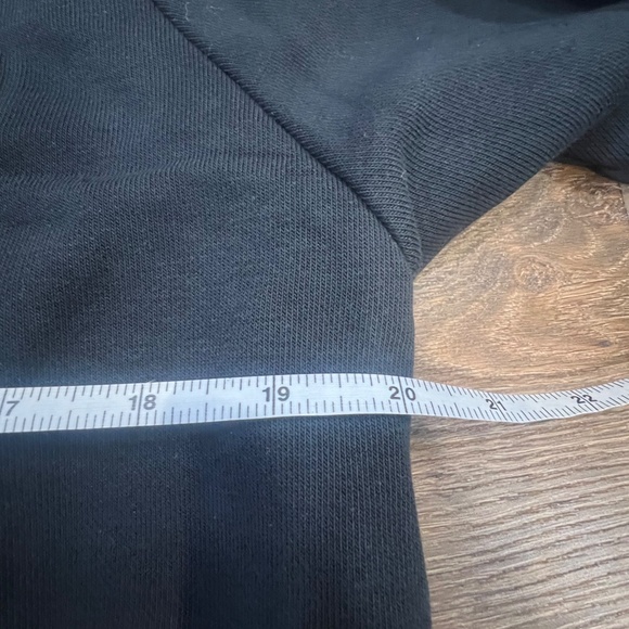 Nike Embossed Cropped Crewneck Black on Black Size Women's XS Casual Athletic - Picture 8 of 10